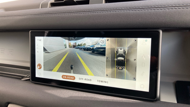 Land Rover Defender 3.0 D250 X-Dynamic S 90 3dr Auto Diesel Estate